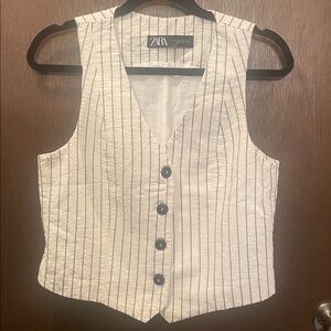 Women’s Zara vest size small
